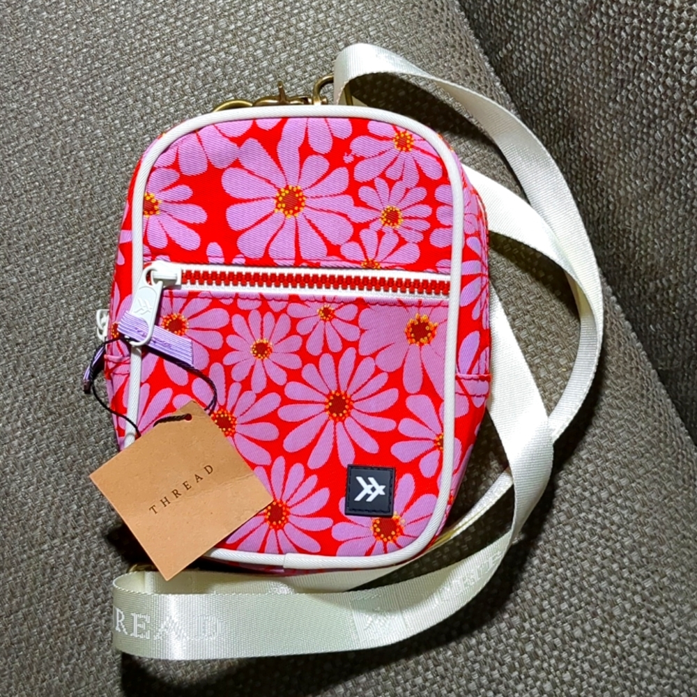 Thread Crossbody